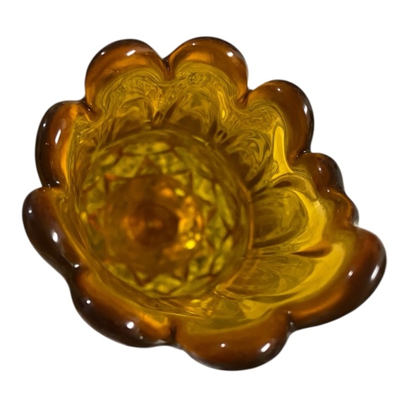 AMBER KANAWHA 11” tall‎ SWUNG GLASS VASE. MOON & STARS VGC - Picture 4 of 8